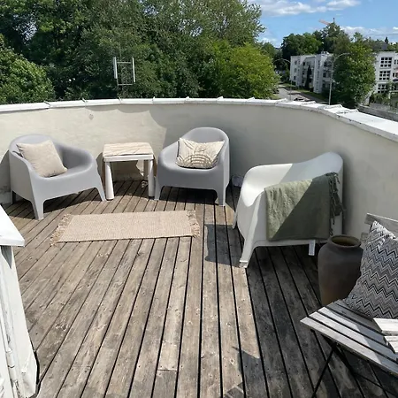 شقة - Center - Spacious Floor With Big Private Balcony *
