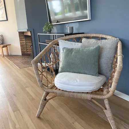 - Center - Spacious Floor With Big Private Balcony * Oslo