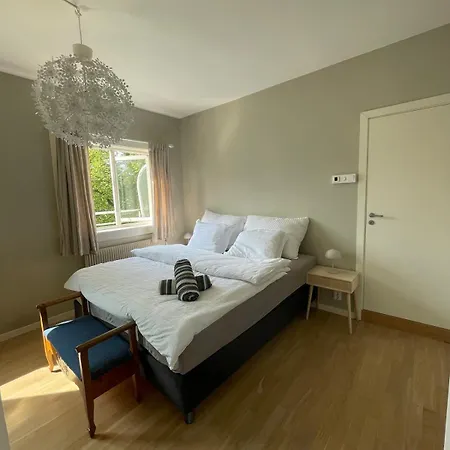 - Center - Spacious Floor With Big Private Balcony شقة