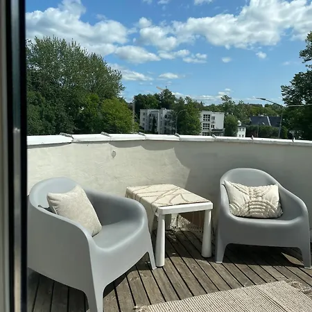 - Center - Spacious Floor With Big Private Balcony Apartment Oslo